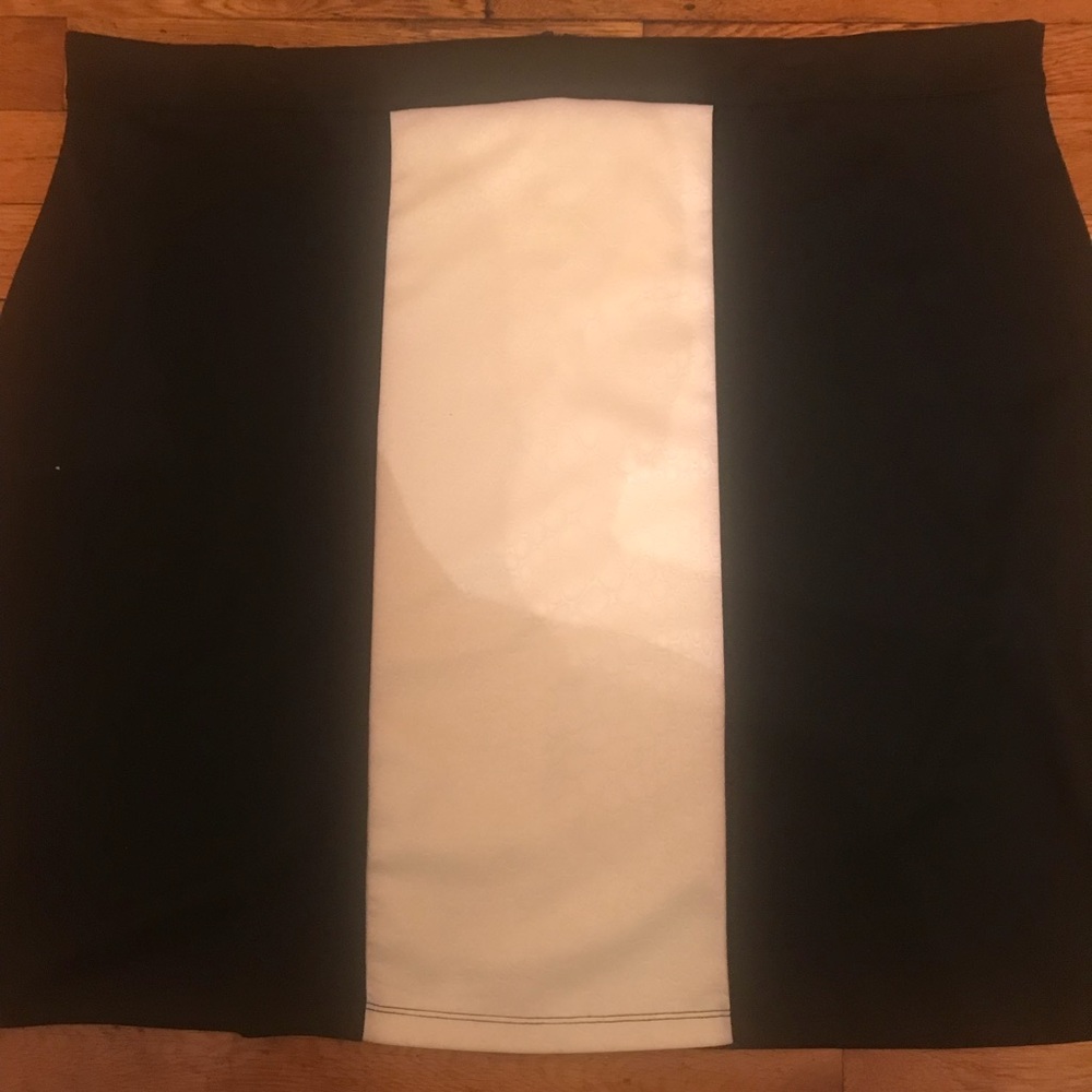 2 for $10 Black and White snake skin skirt